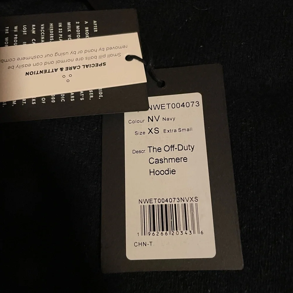 NWT Naadam Off-Duty Cashmere Hoodie XS in Navy - Picture 4 of 4